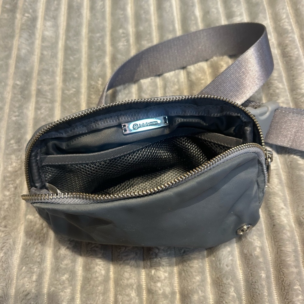 lululemon athletica Gray Crossbody Bag - Picture 2 of 3